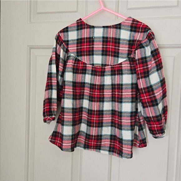 3/$15 Old Navy shirt size 2 - Picture 3 of 3